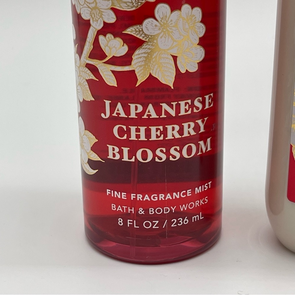 Bath & Body Works Japanese Cherry Blossom Lotion - Picture 2 of 4